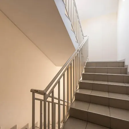 Cozy Space Near Grand Mall Appartement Varna