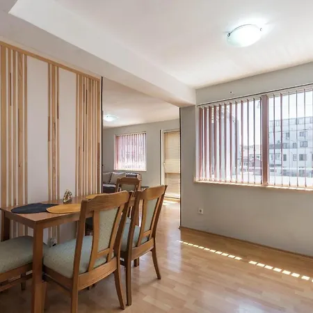 Cozy Space Near Grand Mall Warna