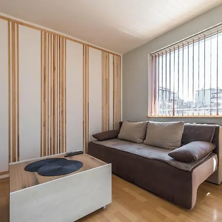 Cozy Space Near Grand Mall Appartement Varna